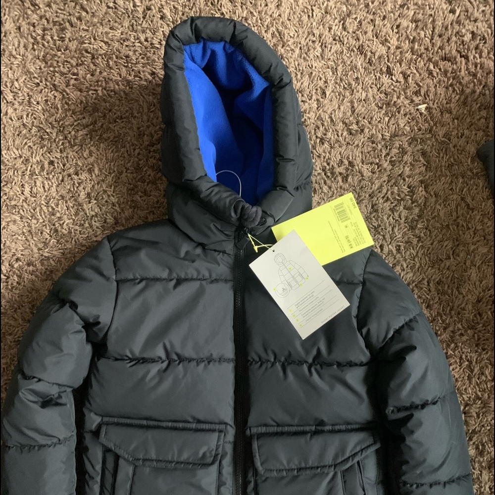 little boys jacket size XS 4/5